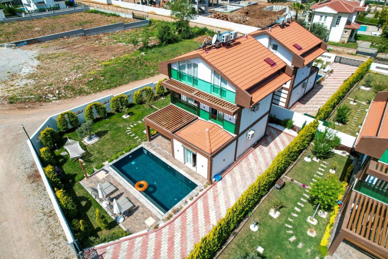 4 Beds, Luxury Holiday Villa In Hisaroenue Oeluedeniz Villa Mia 费特希耶 外观 照片