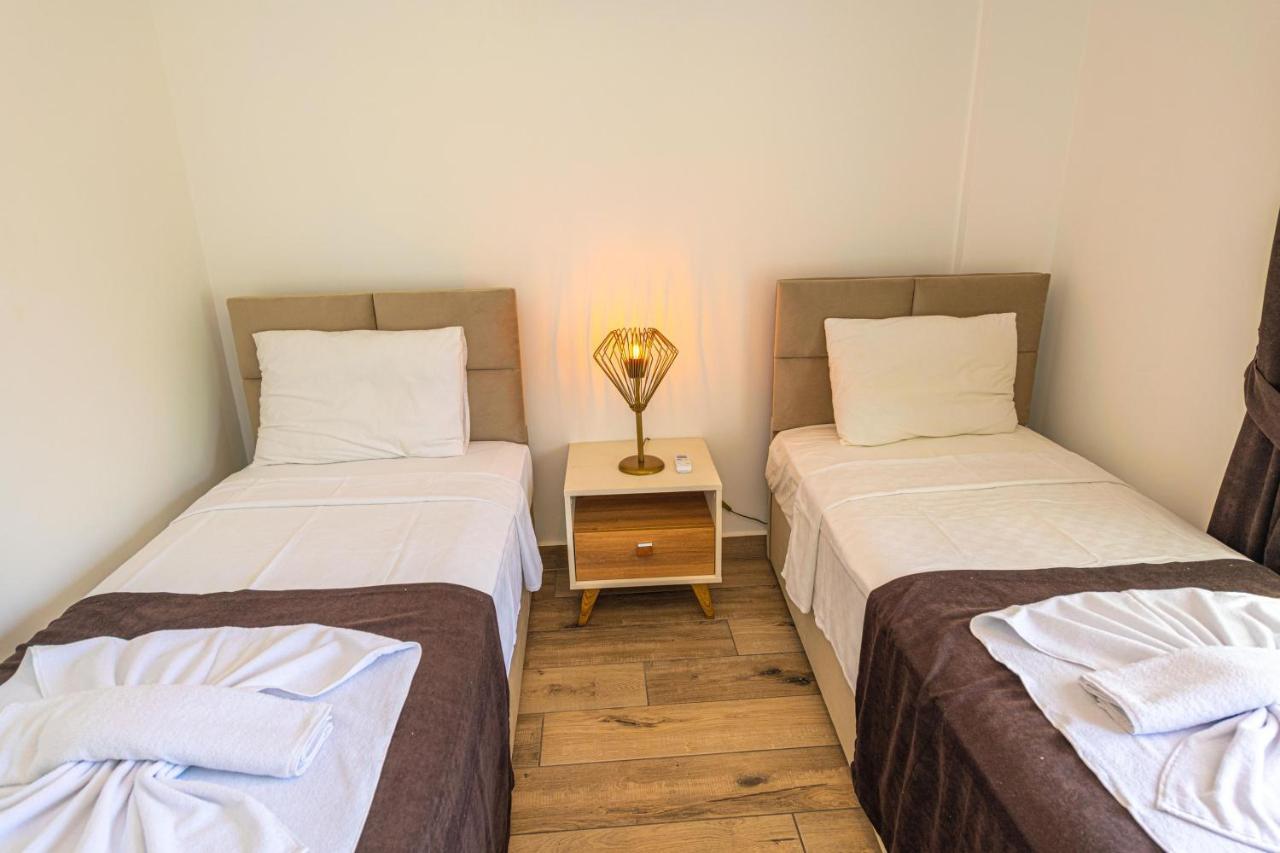 4 Beds, Luxury Holiday Villa In Hisaroenue Oeluedeniz Villa Mia 费特希耶 外观 照片