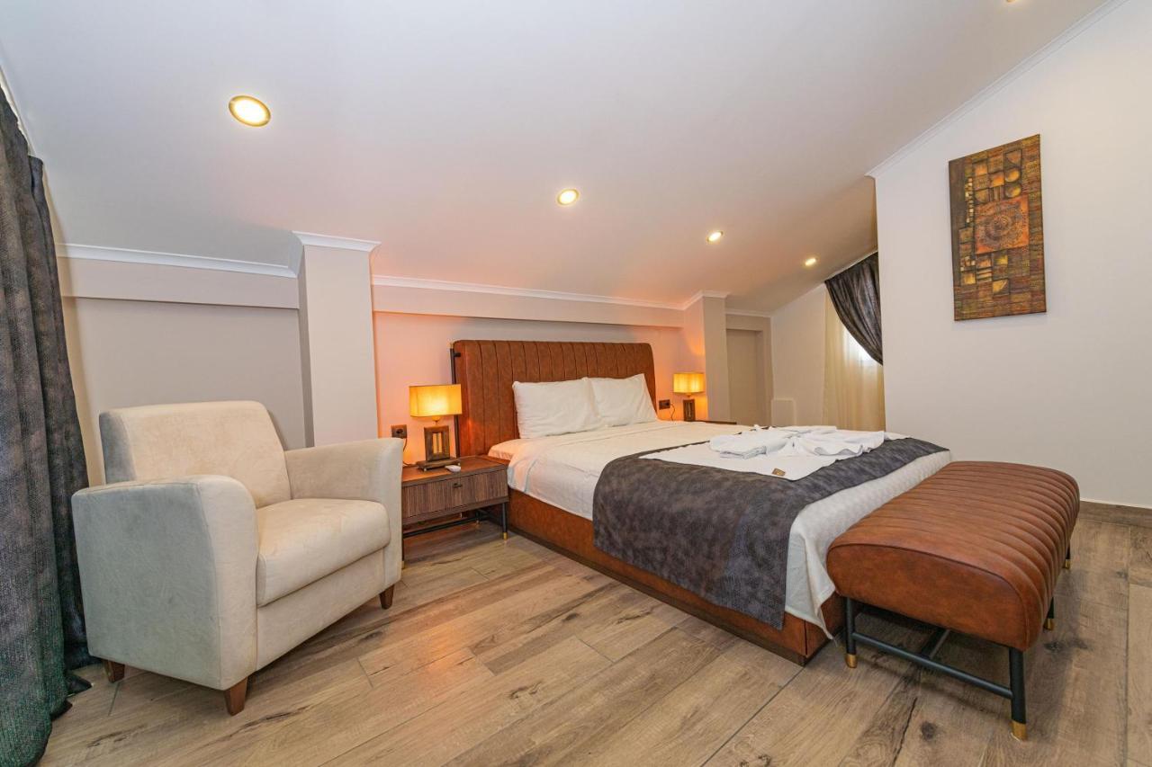 4 Beds, Luxury Holiday Villa In Hisaroenue Oeluedeniz Villa Mia 费特希耶 外观 照片