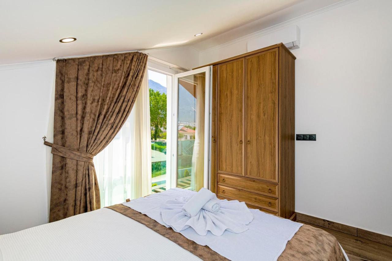 4 Beds, Luxury Holiday Villa In Hisaroenue Oeluedeniz Villa Mia 费特希耶 外观 照片