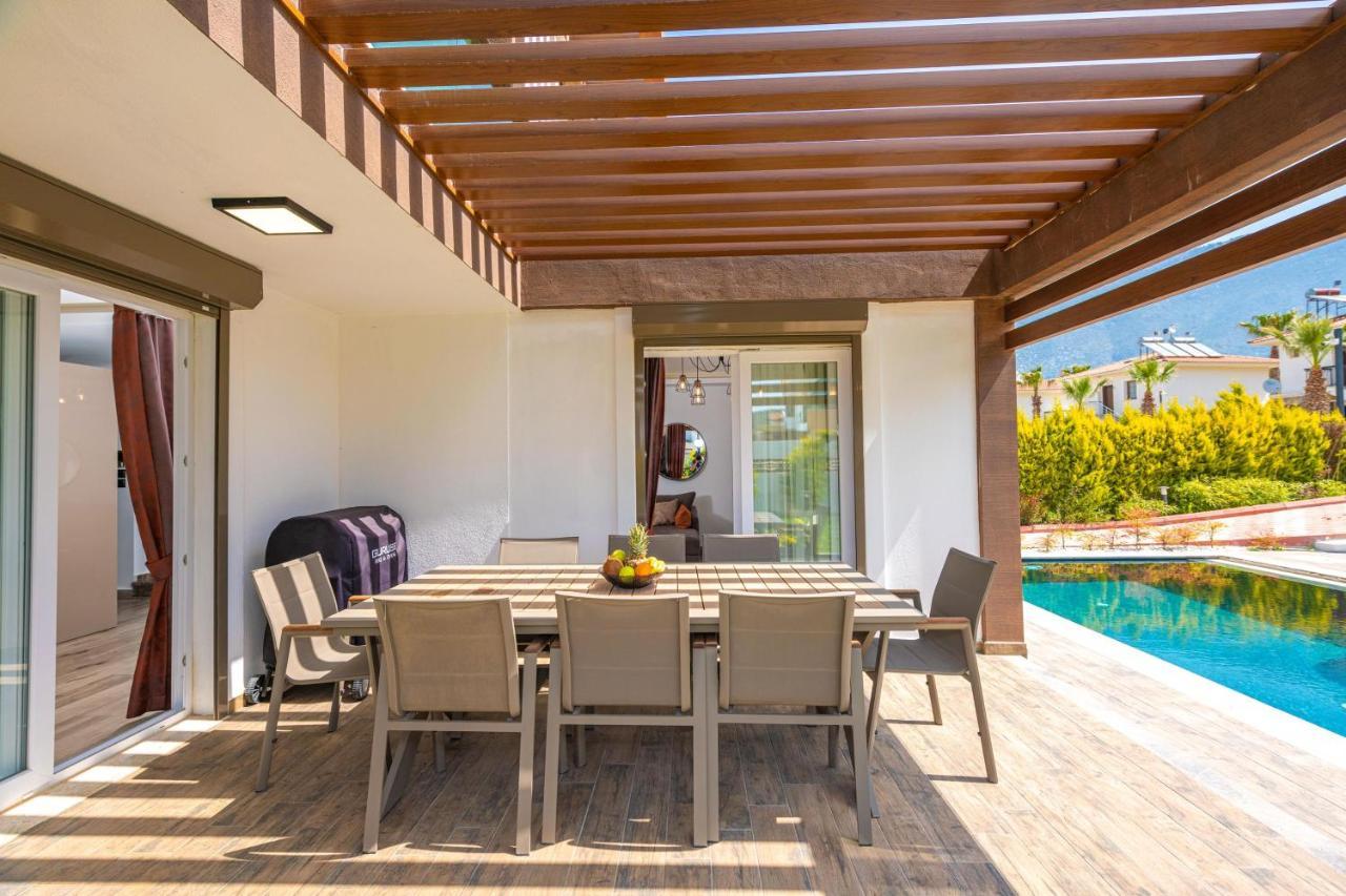 4 Beds, Luxury Holiday Villa In Hisaroenue Oeluedeniz Villa Mia 费特希耶 外观 照片