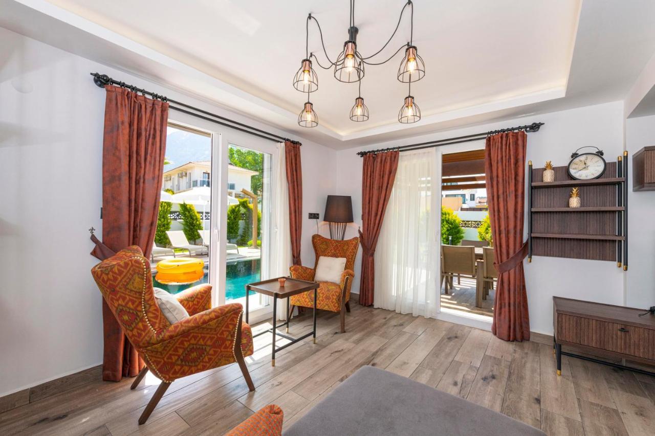 4 Beds, Luxury Holiday Villa In Hisaroenue Oeluedeniz Villa Mia 费特希耶 外观 照片