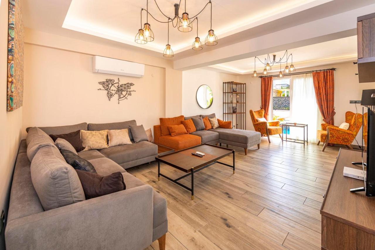 4 Beds, Luxury Holiday Villa In Hisaroenue Oeluedeniz Villa Mia 费特希耶 外观 照片