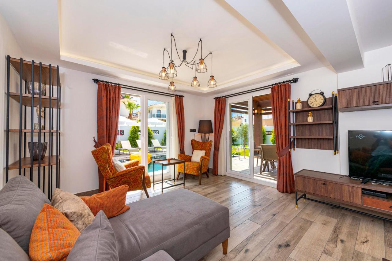 4 Beds, Luxury Holiday Villa In Hisaroenue Oeluedeniz Villa Mia 费特希耶 外观 照片